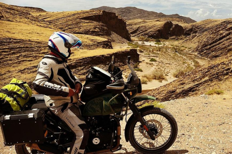 Traveling in Namibia with Moto e Viaggi and the LEVO flip-up helmet