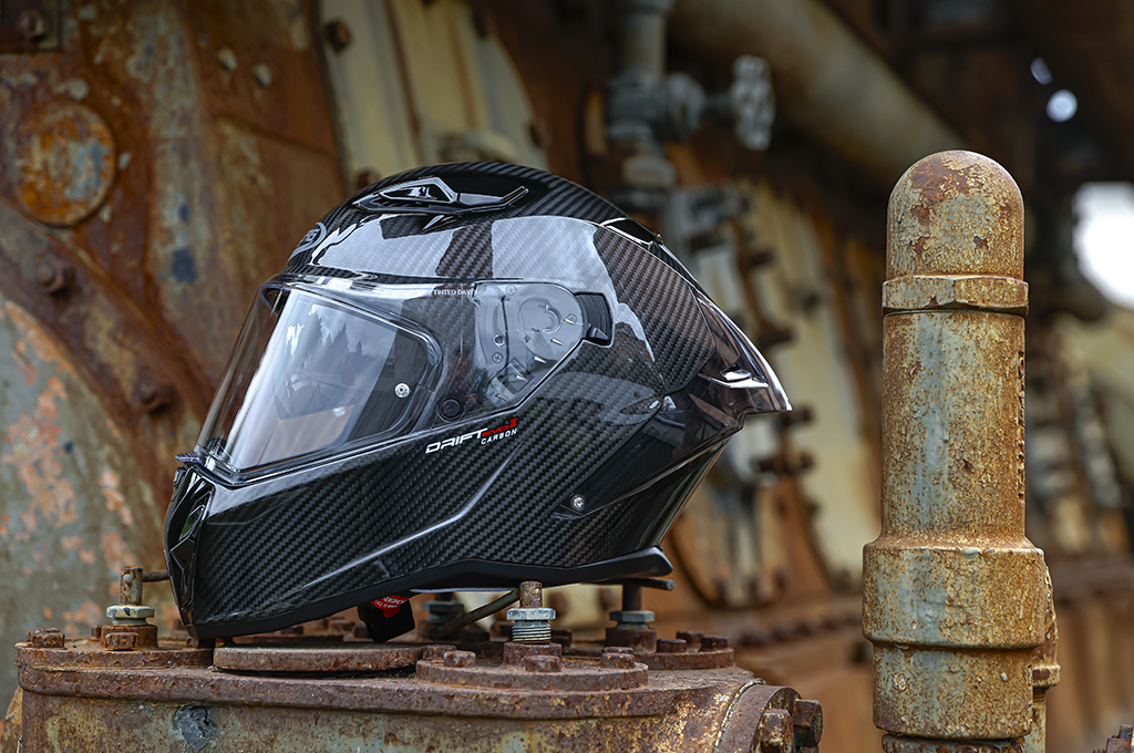 casco integrale DRIFT EVO II nella recensione della rivista inglese MCN